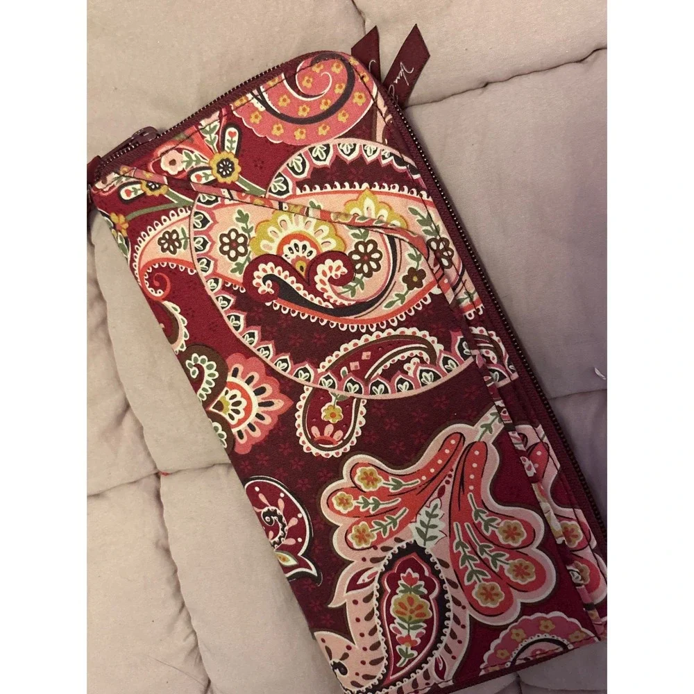 Vera Bradley Paisley Zip Around Travel Wallet Organizer Red Pink - Picture 2 of 7